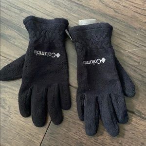 Kids size Medium Columbia fleece gloves